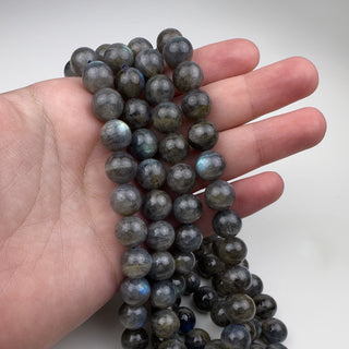 Labradorite (dark) 10mm 15.5in Round in hand
