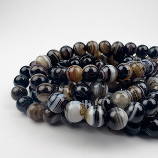 AAA Black Sardonyx 8.5mm Round 15.5in Strand