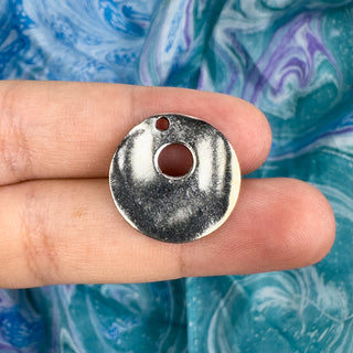 20mm Round Cut Out Pendant - Silver