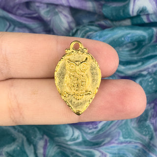 25mm Owl Teardrop Pendant Hammered - gold