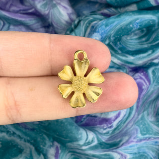 16mm Flower Pendant - gold
