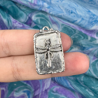 25x17mm Dragonfly Pendant Hammered - Silver