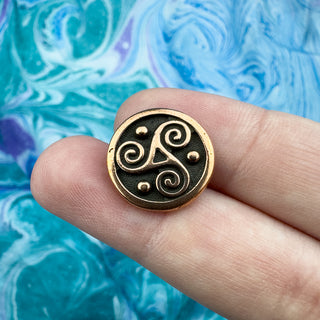 Triskele Button Tierracast - Antique Copper