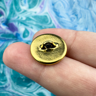 Triskele Button Tierracast - Antique Gold