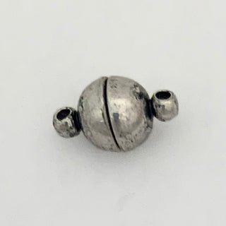 Magnet clasp 8mm Round, antique silver.